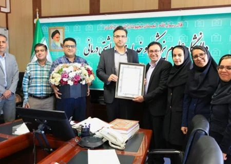 تقدیر اعضای هیئت علمی دانشگاه علوم پزشکی هرمزگان از دکتر شاهرخی، ریاست دانشگاه