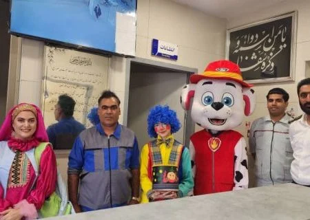 اشک و لبخند در بیمارستان کودکان با خاله باران/ بیمارستانی که رنگی رنگی شد