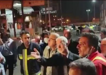 حضور میدانی وزیر کشور و استاندار هرمزگان تا آخرین لحظه خاموشی حریق