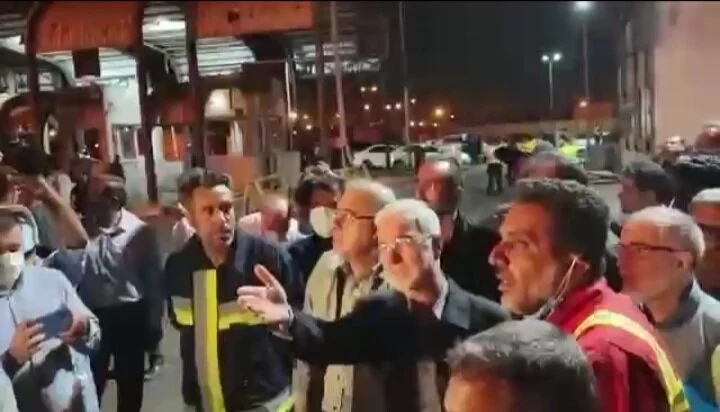 حضور میدانی وزیر کشور و استاندار هرمزگان تا آخرین لحظه خاموشی حریق