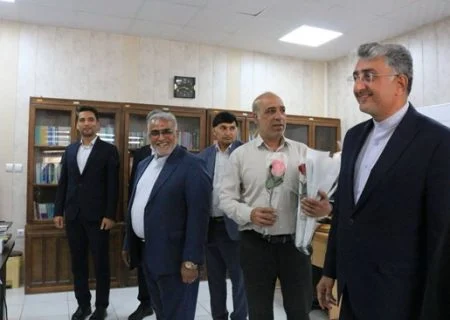 دیدار صمیمانه شهردار، رئیس و اعضای شورای شهر بندرعباس با معاون بهداشتی دانشگاه علوم پزشکی هرمزگان