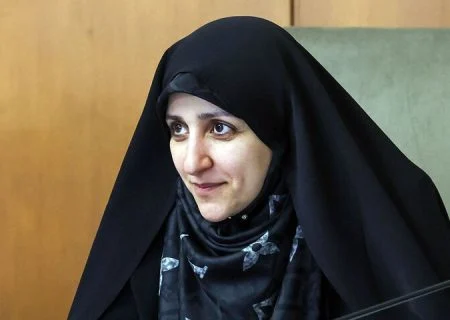 دیدار معاون امور زنان و خانواده رئیس‌جمهور با کارآفرین دارای معلولیت