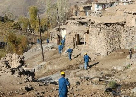 سرمایه‌گذاری ۱۵۰۰۰ میلیارد تومانی برای توسعه و احداث شبکه برق روستایی