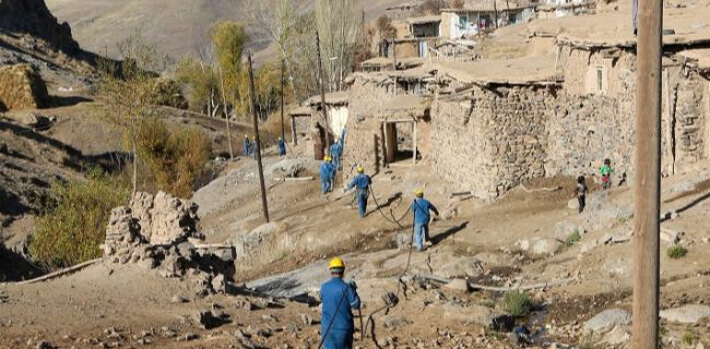 سرمایه‌گذاری ۱۵۰۰۰ میلیارد تومانی برای توسعه و احداث شبکه برق روستایی
