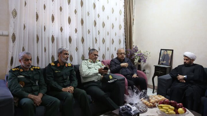 استاندار هرمزگان: در کنار خانواده‌ جان باختگان هستیم
