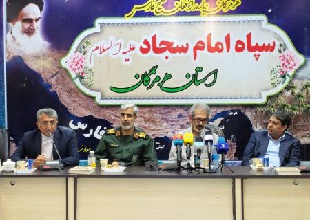 اعطای احکام جدید اعضای بسیج مهندسین سپاه امام سجاد (ع)؛ گامی به‌سوی تحول در مدیریت شهری هرمزگان/همفکری نخبگان برای نجات معماری شهری؛ آغاز مسیری تازه در هرمزگان