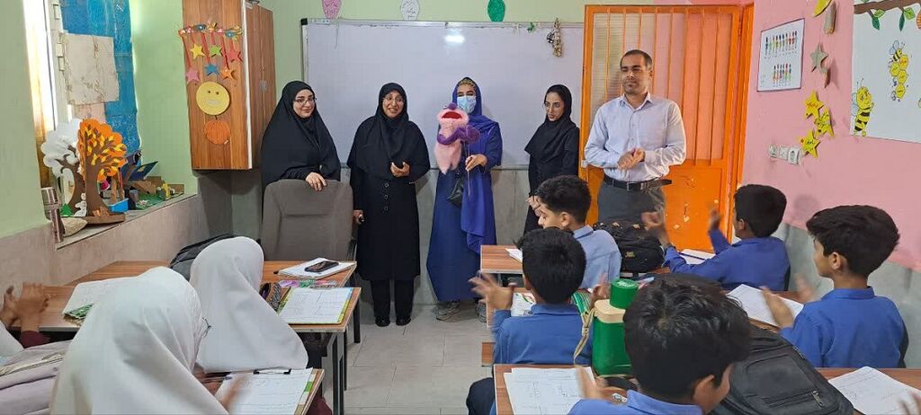بازدید مدیرکل کانون هرمزگان از روستای خونسرخ و شهرک شهید رجایی