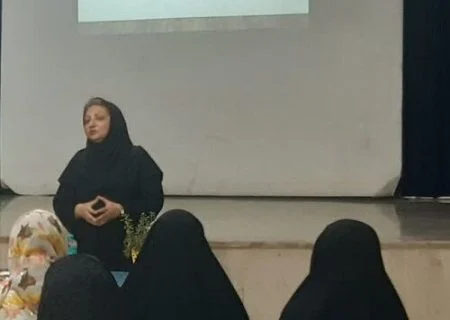برگزاری دومین دوره کارگاه «فرزندپروری» با محوریت «چالش‌های مدرن والدین و تأثیرات آن بر فرزندان» در بندرعباس