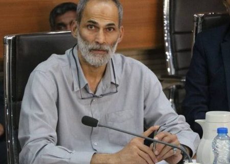 تأمین آب از دریای عمان در اولویت صنایع هرمزگان است