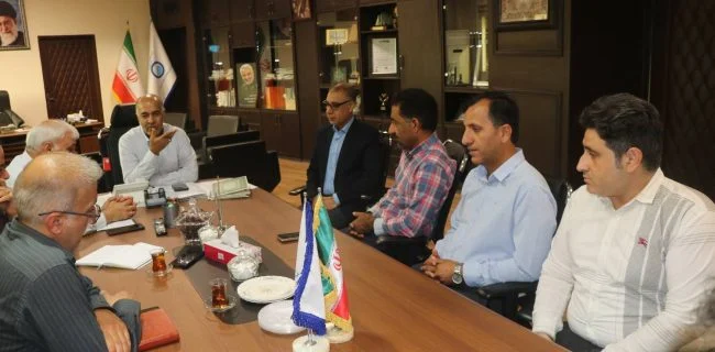 تجلیل از کارکنان روابط عمومی شرکت آب و فاضلاب هرمزگان به مناسبت روز ارتباطات/تاکید مدیرعامل آبفا بر استفاده از ظرفیت هوش مصنوعی در تولید محتوای خلاقانه
