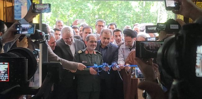 جشنواره ملی نشان اقتصاد مقاومتی با حضور معاون وزیر در تهران افتتاح شد