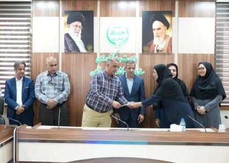 دیدار رئیس سازمان جهاد کشاورزی هرمزگان با کارکنان مرکز قرنطینه گیاهی بندر شهید رجایی/بررسی فرایندهای اعمال قوانین قرنطینه ای