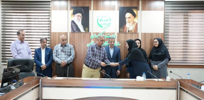 دیدار رئیس سازمان جهاد کشاورزی هرمزگان با کارکنان مرکز قرنطینه گیاهی بندر شهید رجایی/بررسی فرایندهای اعمال قوانین قرنطینه ای