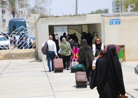 سفر معنوی کارکنان خواهر دانشگاه علوم پزشکی هرمزگان به مشهد آغاز شد