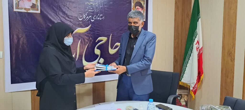  نشست مدیرکل کانون هرمزگان با فرماندار حاجی‌آباد برگزار شد