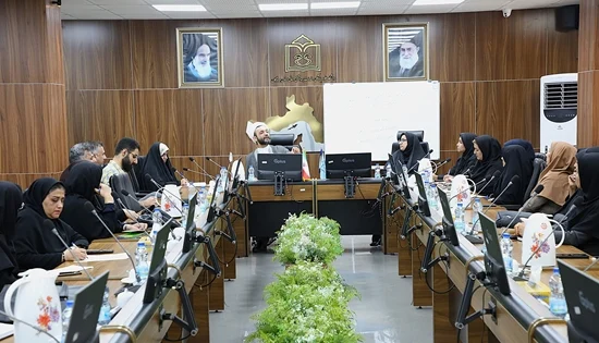 کارگاه آموزشی «معنا و راهکار خانواده موفق» در دانشگاه علوم پزشکی هرمزگان برگزار شد