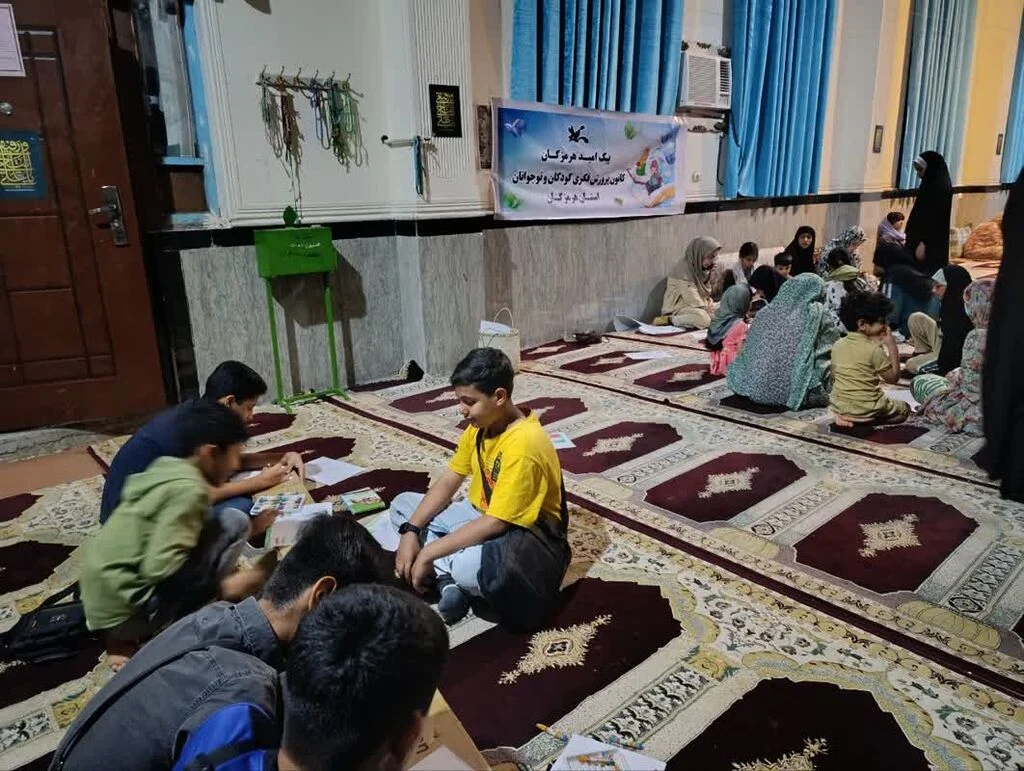 اجرای پیک امید در شهرک پیامبر اعظم بندرعباس