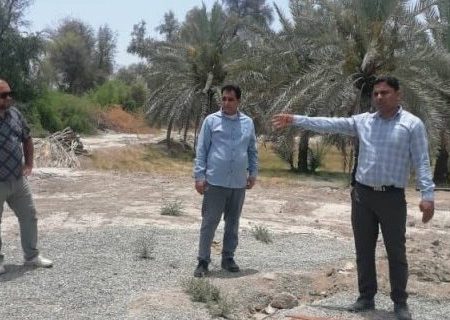 بازدید کارشناسان بهره‌برداری و پیمانکاران از اتاق‌های چاه کمک‌ کانال در روستاهای میناب