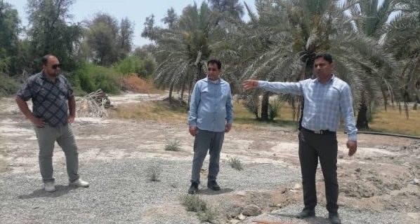 بازدید کارشناسان بهره‌برداری و پیمانکاران از اتاق‌های چاه کمک‌ کانال در روستاهای میناب