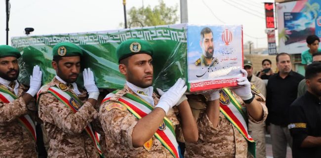تشییع با شکوه پیکر شهید حاج سعید آذربادگان در بندرعباس