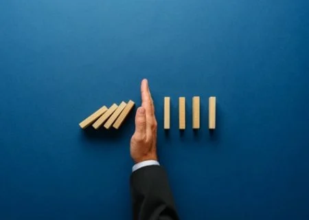 دومین جلسه کمیته بحران دانشگاه علوم پزشکی هرمزگان برگزار شد/ آماده‌باش کامل مراکز درمانی در پی تهدیدات منطقه‌ای
