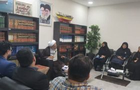 دیدار مدیرکل، معاونین و مسئولین کانون پرورش فکری کودکان و نوجوانان هرمزگان با امام جمعه بندرعباس