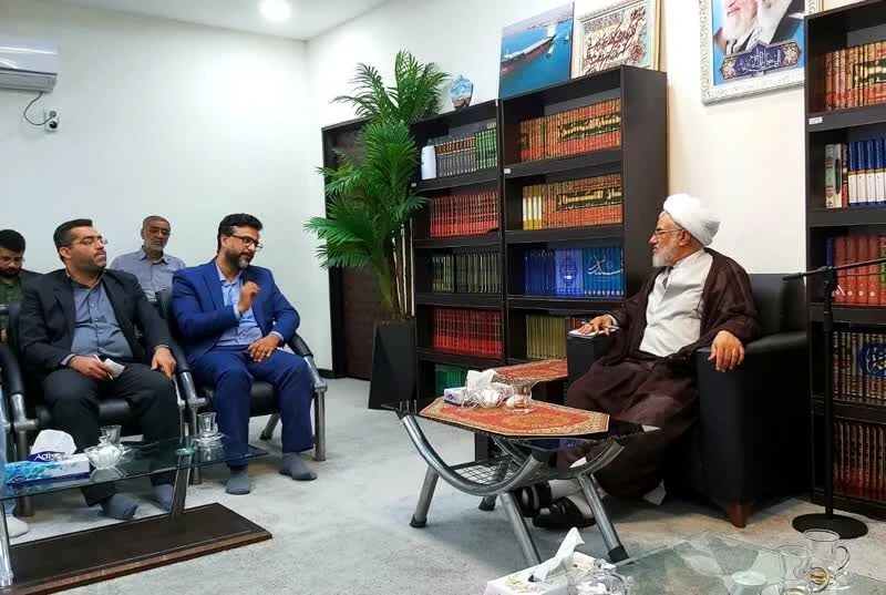 دیدار مدیرکل، معاونین و مسئولین کانون پرورش فکری کودکان و نوجوانان هرمزگان با امام جمعه بندرعباس