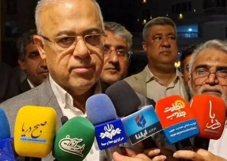  شهرداری بندرعباس در مسیر توسعه متوازن حرکت می‌کند/استانداری پشت پروژه‌های خوب شهرداری ایستاده است+فیلم