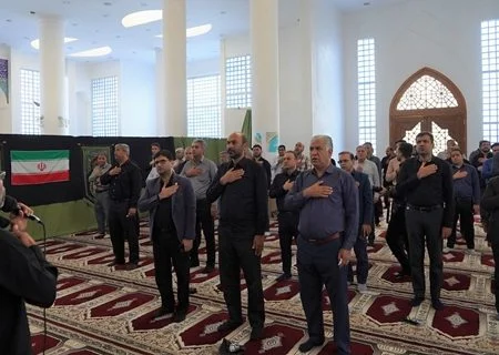 طنین زیارت عاشورا در پردیس دانشگاه