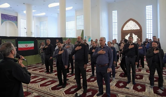 طنین زیارت عاشورا در پردیس دانشگاه