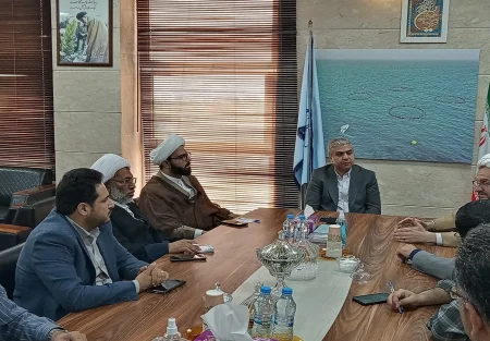 نشست تخصصی بررسی راهکارهای افزایش نظارت شرعی و بهداشتی دامپزشکی بر فعالیت‌های شیلاتی