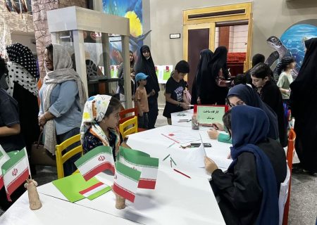 گرامیداشت یاد شهدای مقاومت و خدمت در سومین گرد همایی کودکان عاشورایی هرمزگان