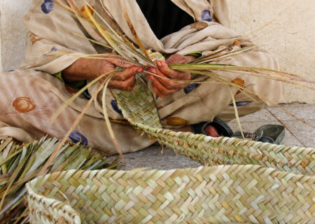آزمون صنایع‌دستی میناب با حضور ۵۰ شرکت‌کننده برگزار شد